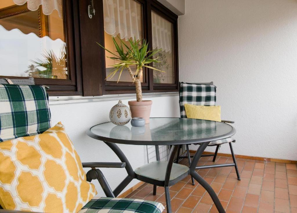 Ferienwohnung Magnolie อูเบอร์ลิงเงน ภายนอก รูปภาพ