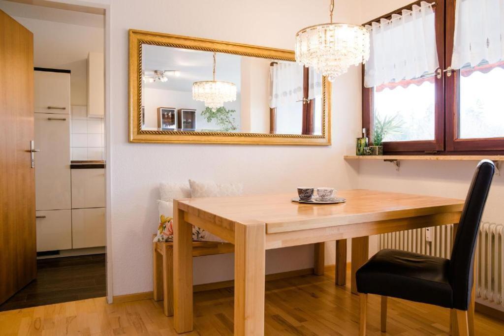Ferienwohnung Magnolie อูเบอร์ลิงเงน ภายนอก รูปภาพ